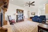 2622 Valley View Dr - Photo 4