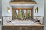 23 Sandstone Cv - Photo 79