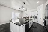 1460 Windsor Pkwy - Photo 12