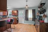 1078 Valentine St - Photo 5