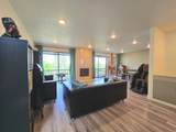 2727 Edgewood Dr - Photo 4