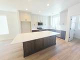 2946 Devon Dr - Photo 3