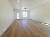 2946 Devon Dr - Photo 8
