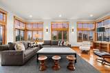 804 Eastcapitol Blvd - Photo 2