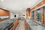 804 Eastcapitol Blvd - Photo 17