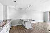 710 200 - Photo 13