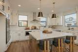 945 Cloverfield Ct - Photo 3