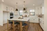 945 Cloverfield Ct - Photo 4