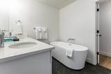6885 Woods Rose Dr - Photo 17