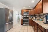 172 Hampton Ave - Photo 7