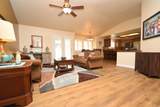579 2300 - Photo 4