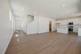 3574 Oak Blvd - Photo 3