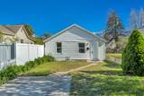 712 9TH St - Photo 11