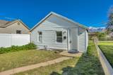 712 9TH St - Photo 12