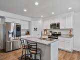 920 Center St - Photo 2