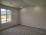 2058 Essie Dr - Photo 17