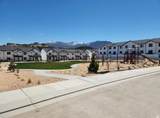 569 May Dr - Photo 17