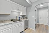 652 800 St - Photo 14