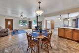 890 Oak St - Photo 11