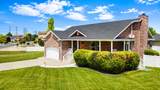 1133 Bridgecreek Ln - Photo 3