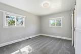 582 4TH St - Photo 12
