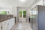 582 4TH St - Photo 4