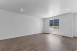 1945 Belmont Ln - Photo 6