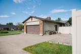 1157 Creekview Dr - Photo 3