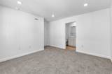 1937 Belmont Ln - Photo 18