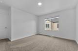 1935 Belmont Ln - Photo 12
