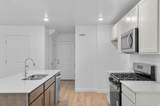 1935 Belmont Ln - Photo 19