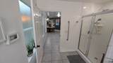 10585 6400 - Photo 32