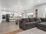 627 Meade St - Photo 5