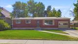 1099 400 - Photo 2