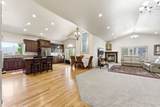 202 Edgewood Cir - Photo 2