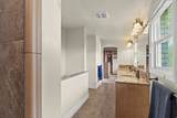 240 300 - Photo 13