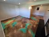 689 Lavina Dr - Photo 19