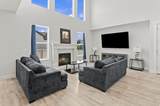 558 Hampton Ln - Photo 12