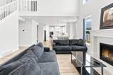 558 Hampton Ln - Photo 10