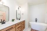 396 200 - Photo 25