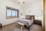 7177 Canyon Dr - Photo 18