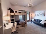 1528 Potomac Ave - Photo 18