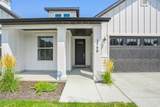 1740 4300 St - Photo 4