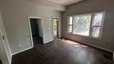 2911 Lincoln Ave - Photo 2