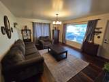 686 2ND St - Photo 3