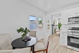 367 Durrant St - Photo 18
