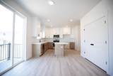 419 550 N #37 - Photo 4