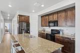 376 1080 - Photo 11