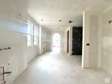 933 Louisa Dr - Photo 10