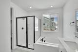 376 Emma St - Photo 7